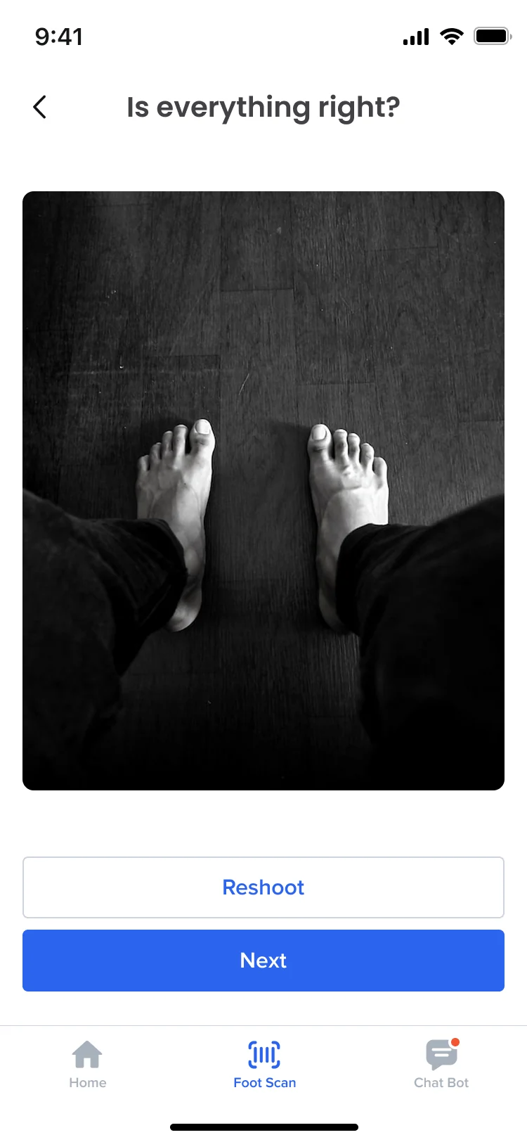 Hike capture check: the photo of both feet, Is everything right?, with Reshoot and Next