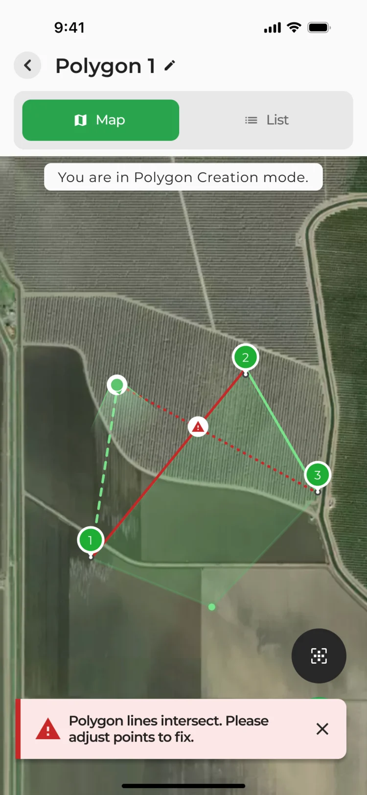 Polygon creation with crossing lines drawn in red and a message that the polygon lines intersect